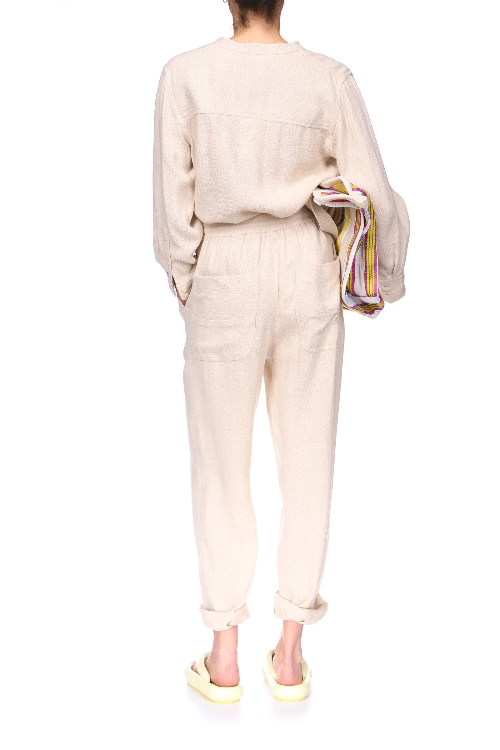 PANTALON EN SOIE VIAMAO Faume - seconde main