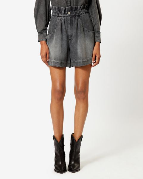 SHORT TITEA Faume - seconde main